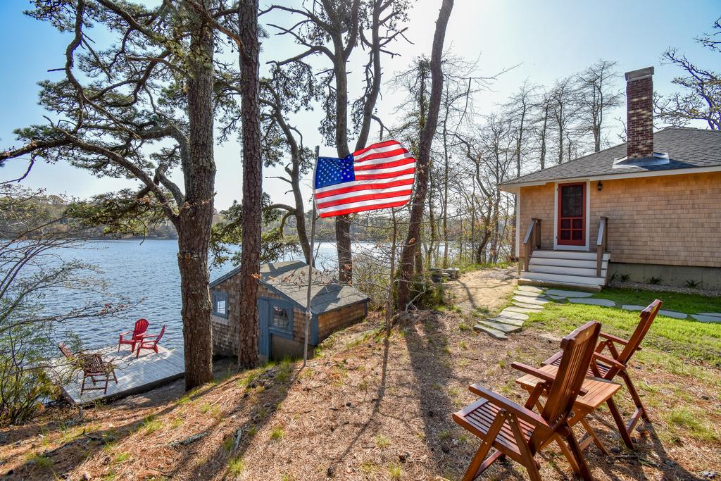 515 - Lakeside Hideaway - thumb 0