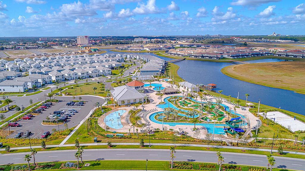 (YV302) Storey Lake Condo 2/2, Free Waterpark - thumb 1