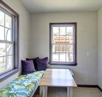 3 bedroom 2 bath nestled in the oak trees right on Copano Bay Private Pier - Accommodation Massachusetts