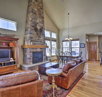4-Season Granby Ranch Home - Hike Fish Ski - Accommodation Massachusetts