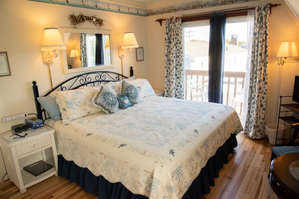A Cape Cod Ocean Manor Inn - thumb 3