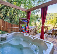 Austral Moon - Accommodation Massachusetts