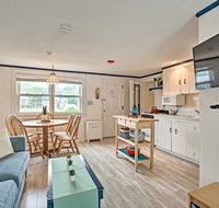 Beachy Cape Cod Condo Walk to Coast  Dining - Accommodation Massachusetts