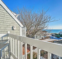 Cape Cod Casa with Ocean View  Pvt Beach Access - Accommodation Massachusetts