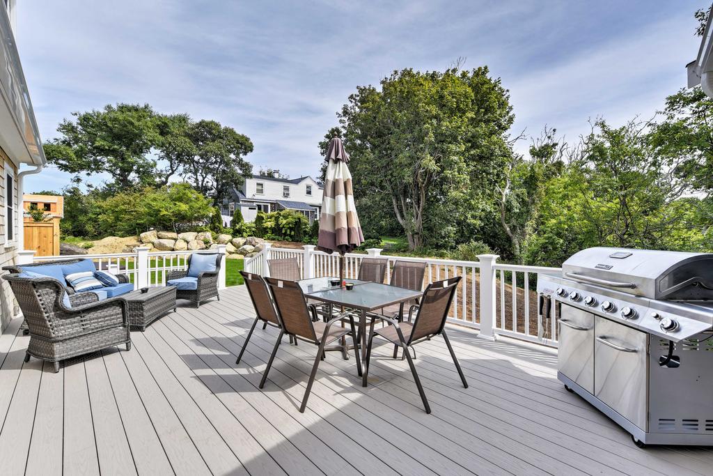 Cape Cod House With Hot Tub - Walk To Private Beach! - thumb 1