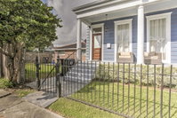 Chic New Orleans Duplex - Near Public Street Cars Accommodation Massachusetts