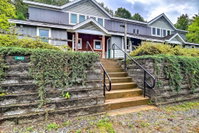 Cozy Condo with Patio Walk to Burke Mountain Accommodation Massachusetts
