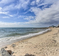 Cozy Dennis Port Condo with Patio-Walk to Beach and Pool - Accommodation Massachusetts
