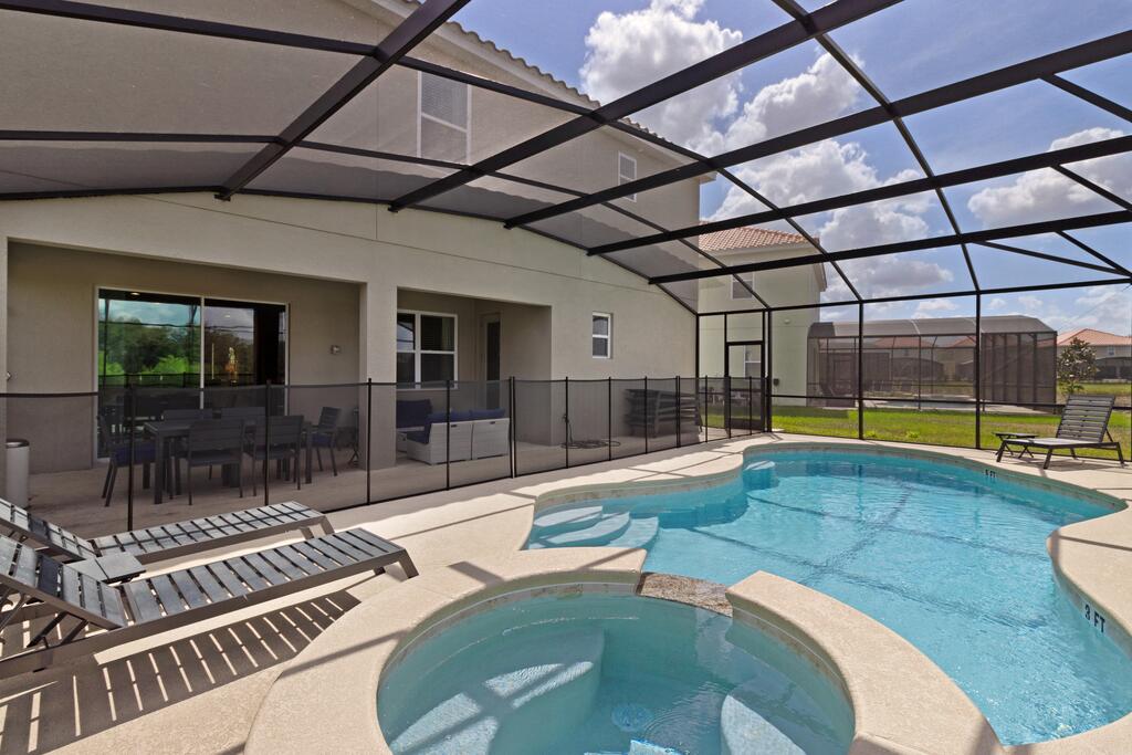 Cypress Getaway - thumb 2