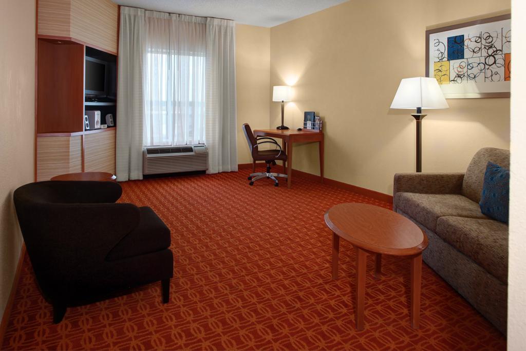 Fairfield Inn & Suites Atlanta McDonough - thumb 1
