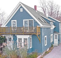 Helena House - Accommodation Massachusetts