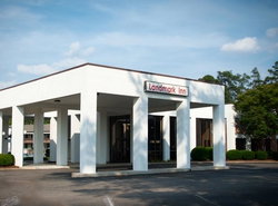 Landmark Inn