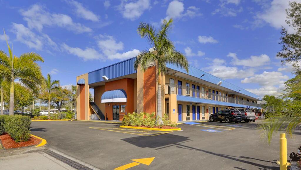 Magnuson Hotel Bradenton - thumb 2