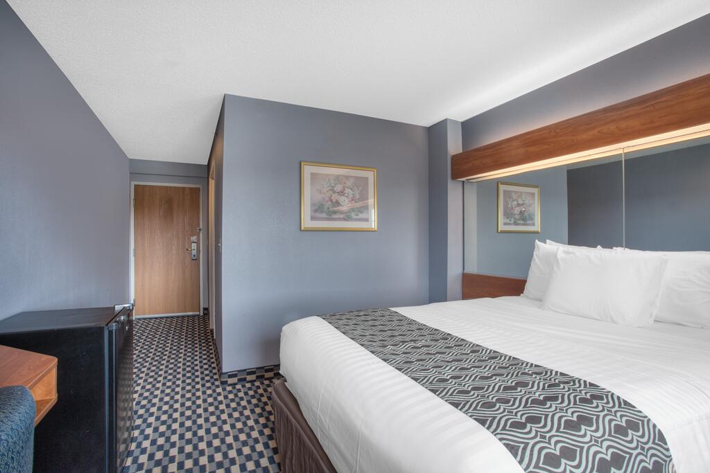 Microtel Inn And Suites Dover - thumb 3