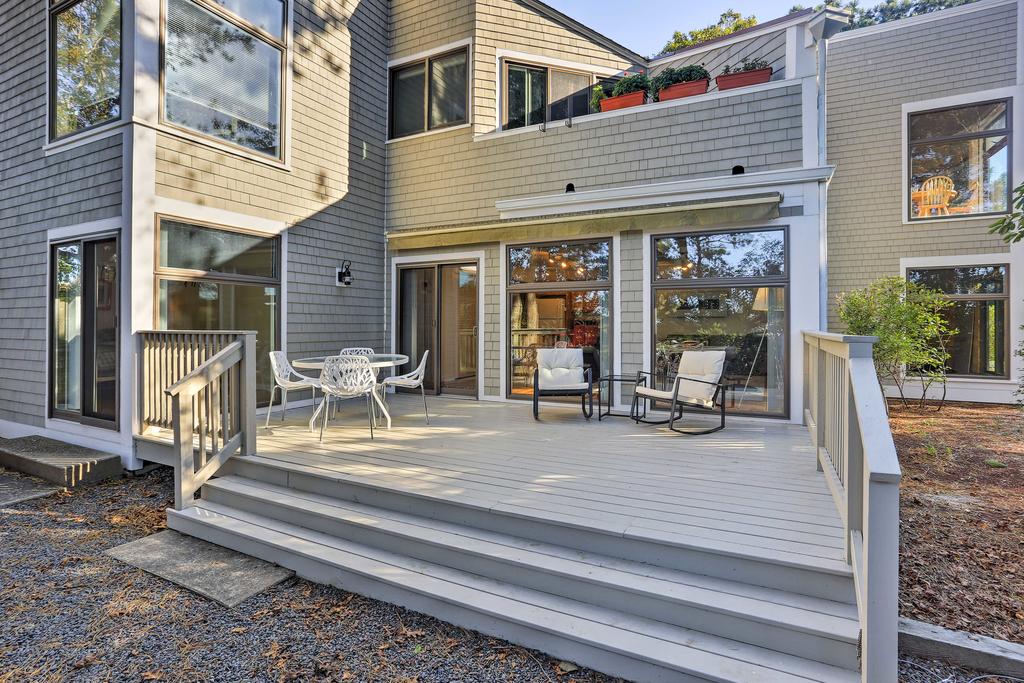 Modern Cape Cod Condo, Walk To Nantucket Sound! - thumb 1