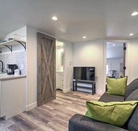 Modern Downtown Golden Apt. - Walk to Main Street - Accommodation Massachusetts