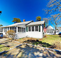 New Listing Cape Cod Gem w/ Fireplace Near Beach home - Accommodation Massachusetts