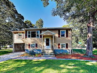 New Listing Wooded Retreat W/ Firepit - Near Beach Home Accommodation Massachusetts