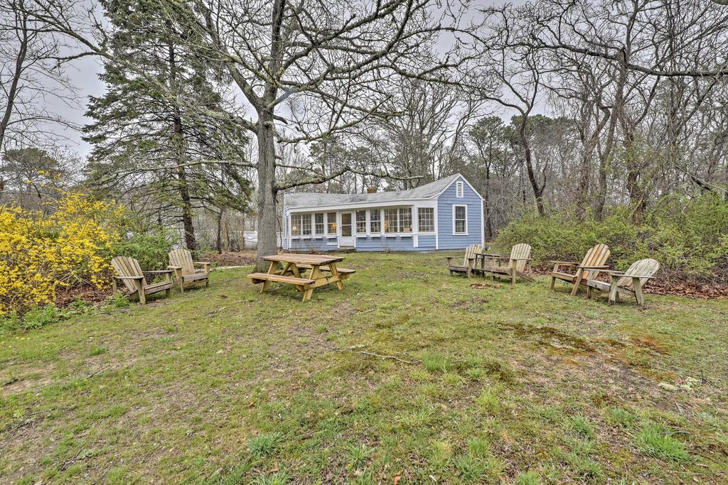 Quaint Eastham Cottage With Patio-Mins To The Shore! - thumb 2