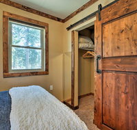 Remodeled Conifer Cabin w/ Deck  Mountain Views - Accommodation Massachusetts