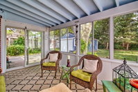 Royal Oak House with Sunroom - 17 Mi to Detroit Accommodation Massachusetts