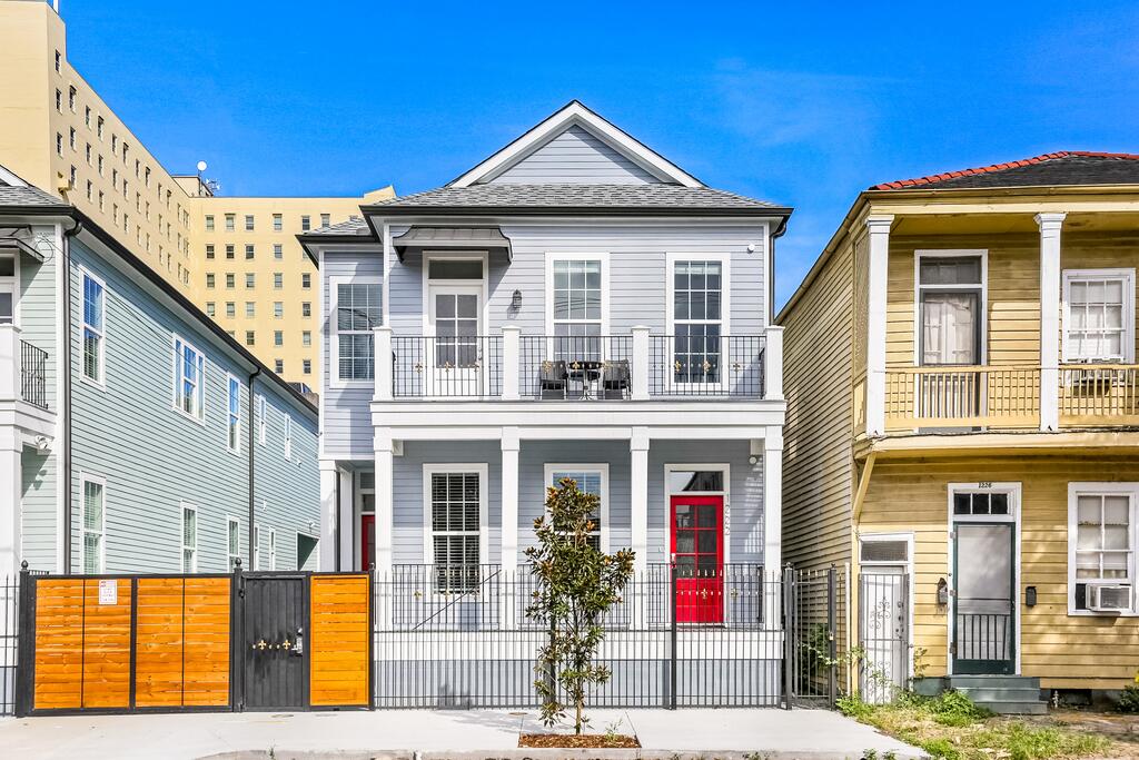 Stunning 4BR-5BR Near Frnch Quarter Luxury Homes By Hosteeva - thumb 0