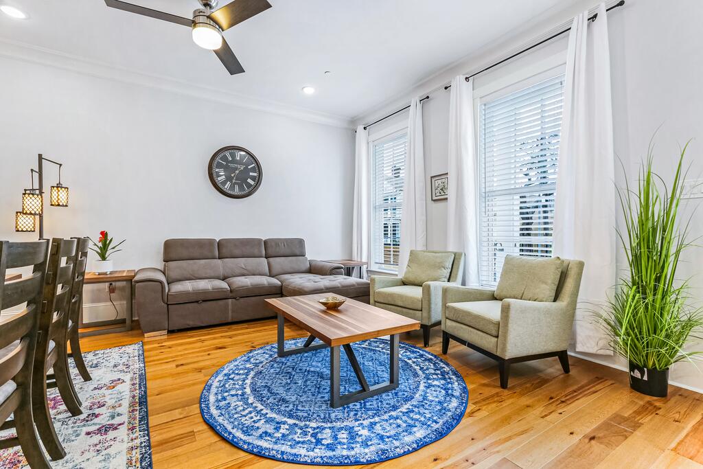 Stunning 4BR-5BR Near Frnch Quarter Luxury Homes By Hosteeva - thumb 3