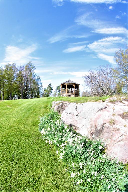 The Ledges Resort & Marina - thumb 3