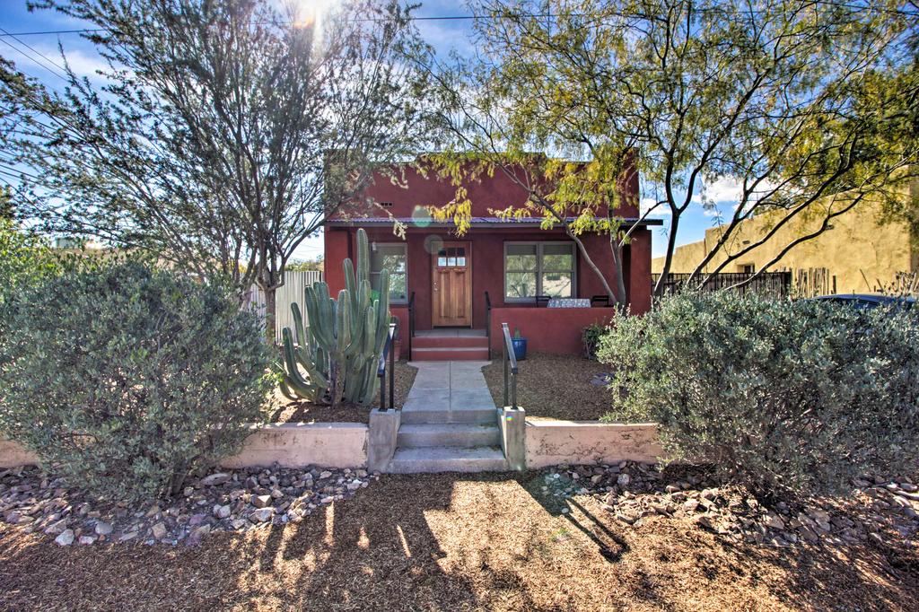 Unique & Historic Abode - Explore Downtown Tucson! - thumb 0