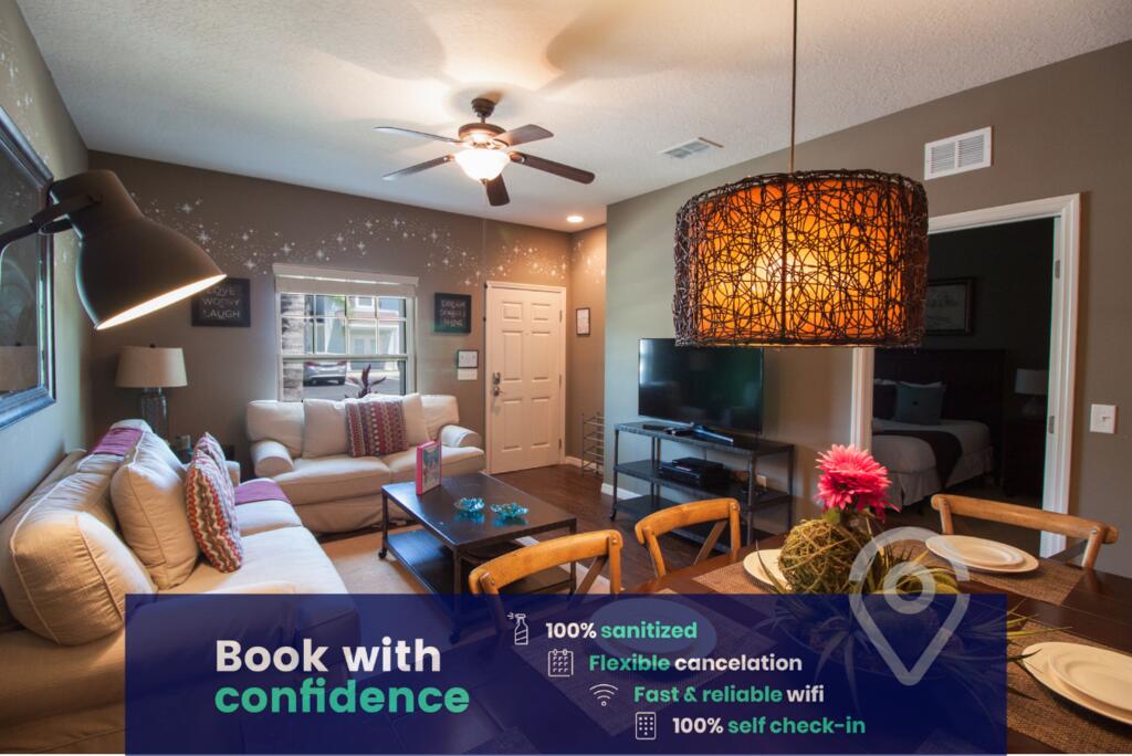 Unique Inspiration-themed Townhome Near Disney! - thumb 0