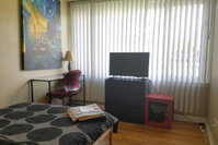 Walk to Beaumont Hospital Royal Oak 3 Bedrm Washer Dryer Smart TV in each room Accommodation Massachusetts