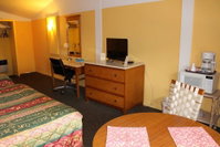 Warm Mineral Springs Motel Accommodation Massachusetts