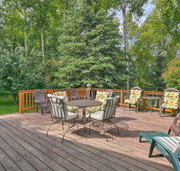 Wasilla Home on Memory Lake with Mountain Views - Accommodation Massachusetts