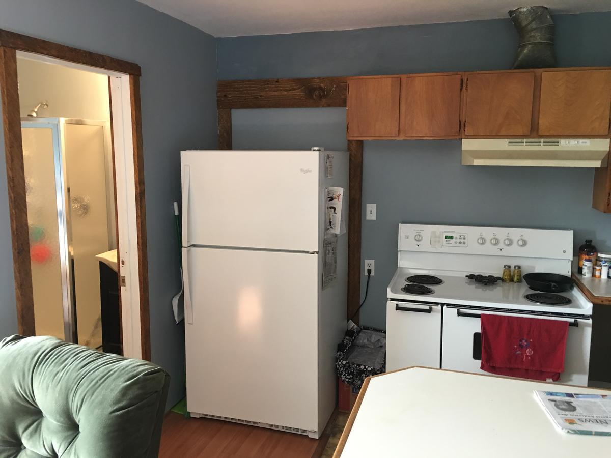 Red Door Lodge Full Kitchen - thumb 2