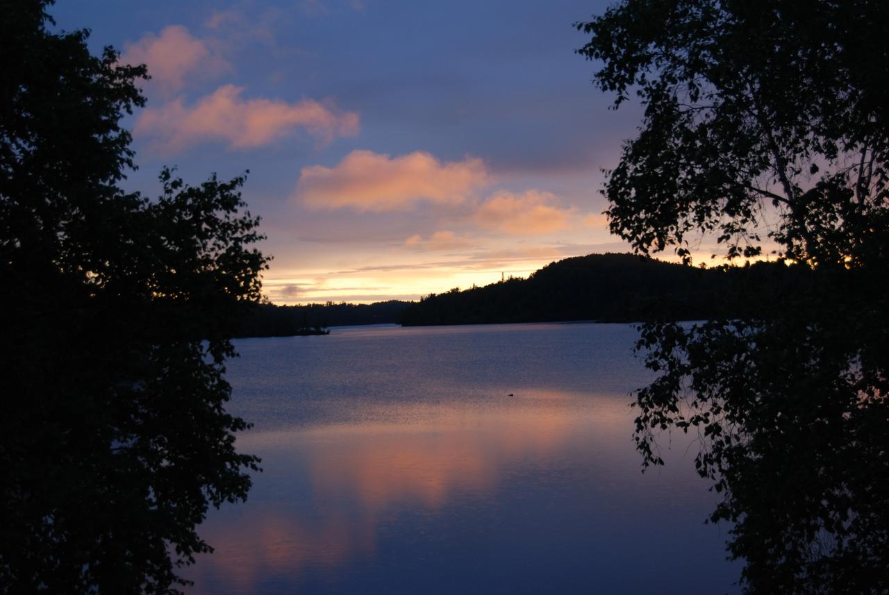 Daniels Lake Lodge Cabins - thumb 29