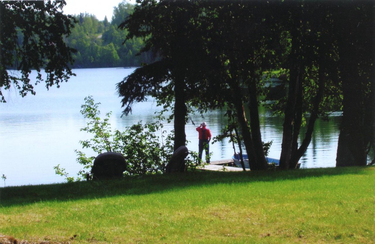 Daniels Lake Lodge Cabins - thumb 28