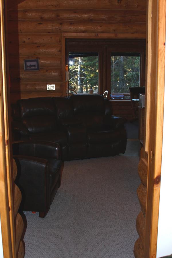 Moose Cabin - thumb 4