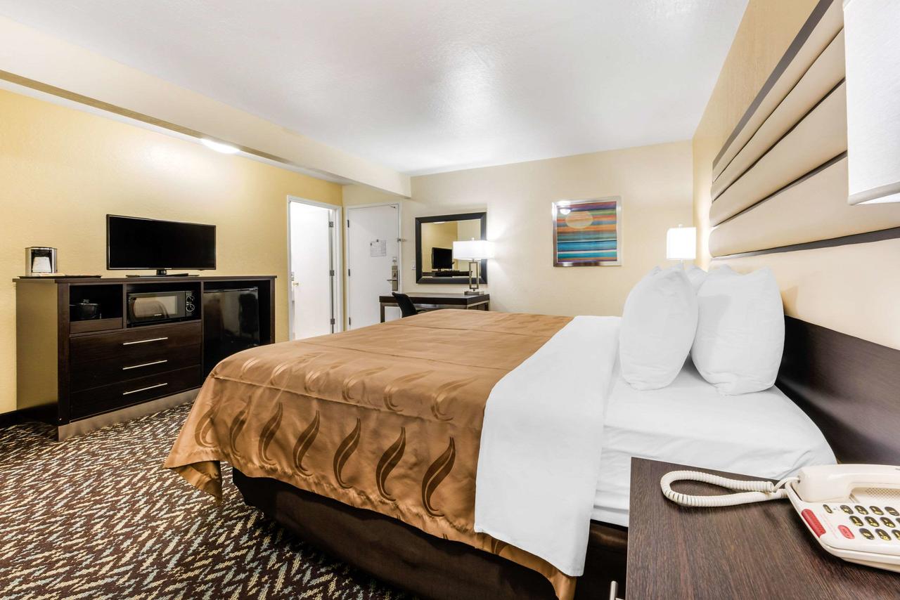 Quality Inn & Suites Capitola - thumb 7