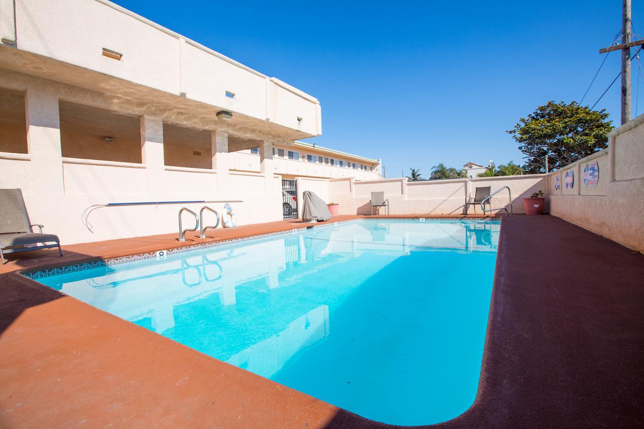 Beachwalker Inn & Suites - thumb 8