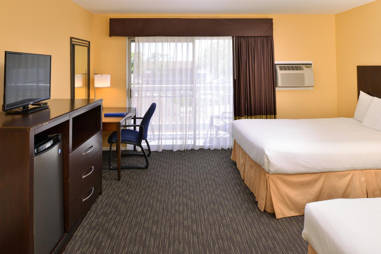 Dana Point Marina Inn - thumb 1