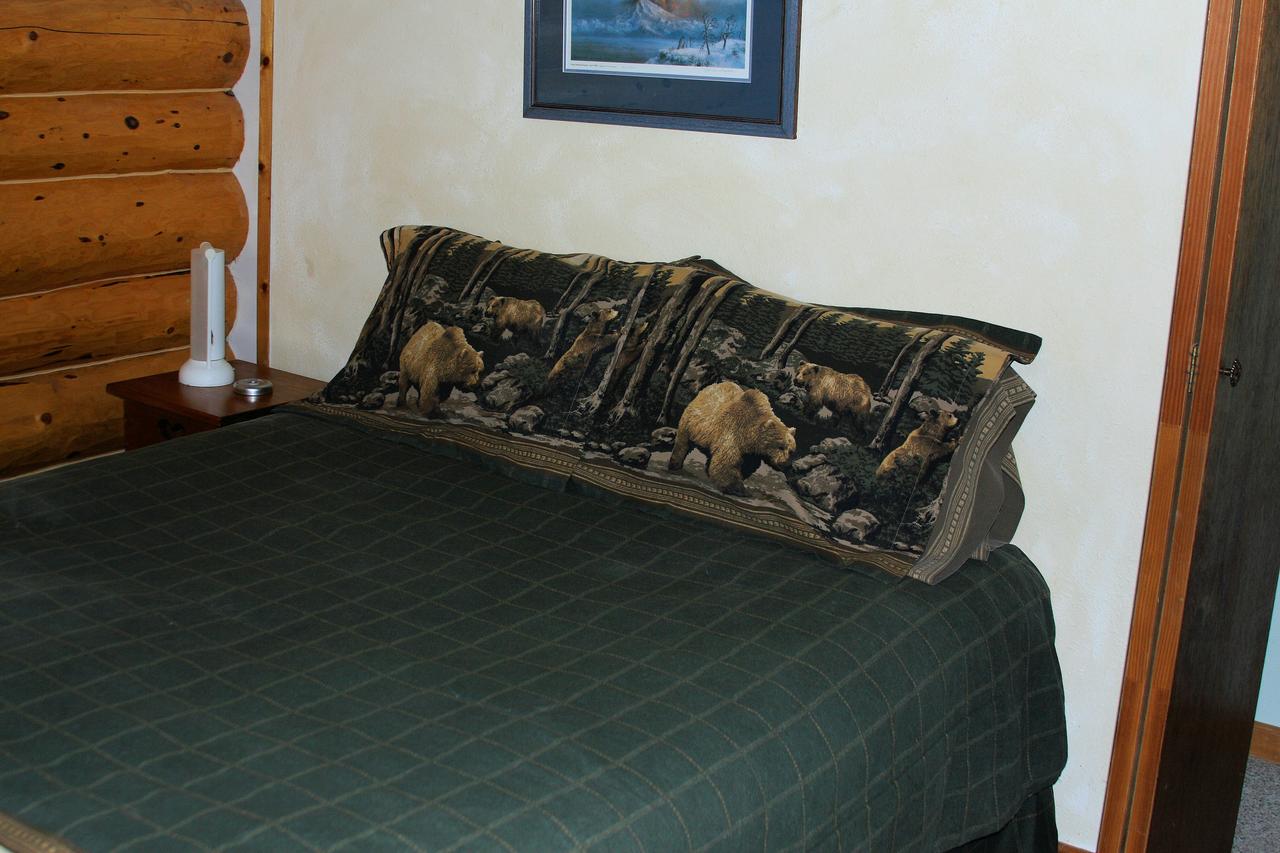 Bear Den Vacation Home - thumb 17