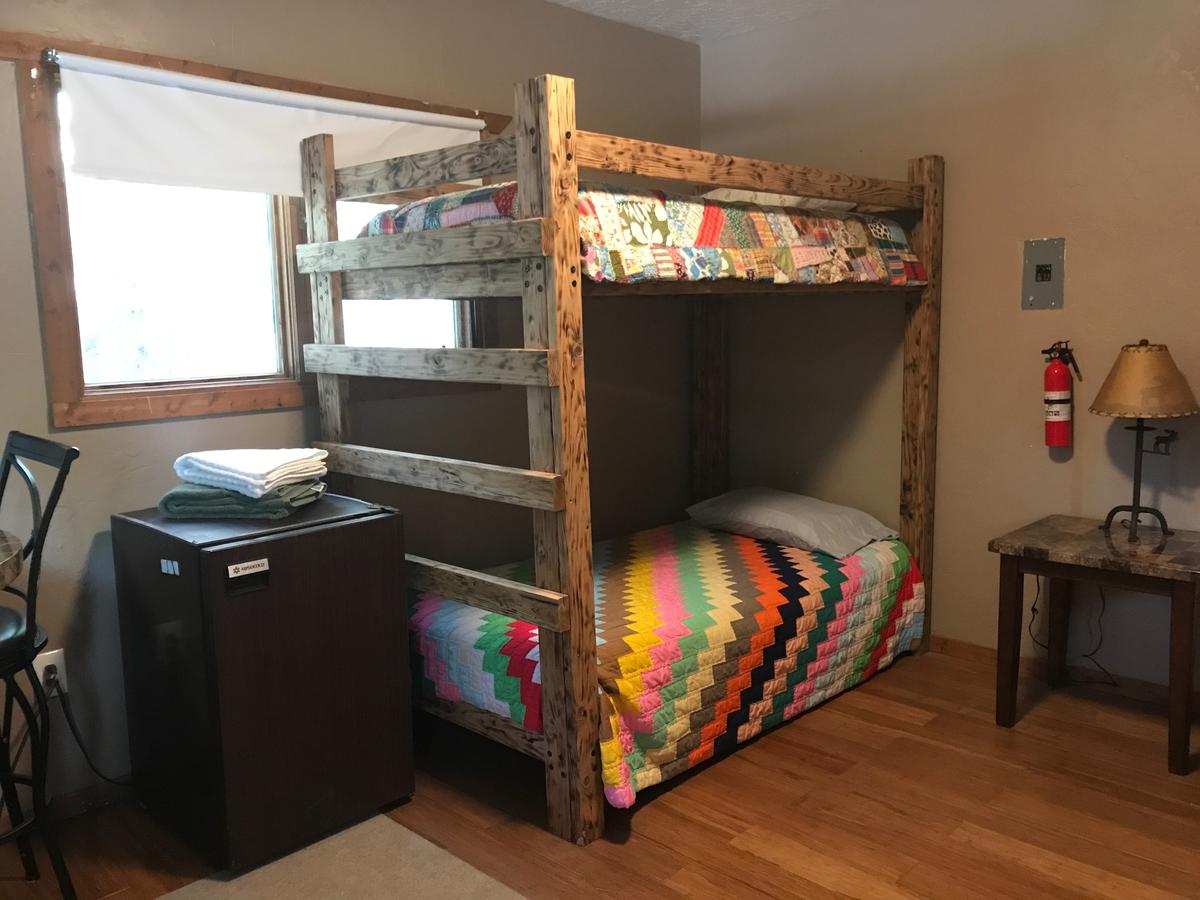 Foster's Alaska Cabins - thumb 9