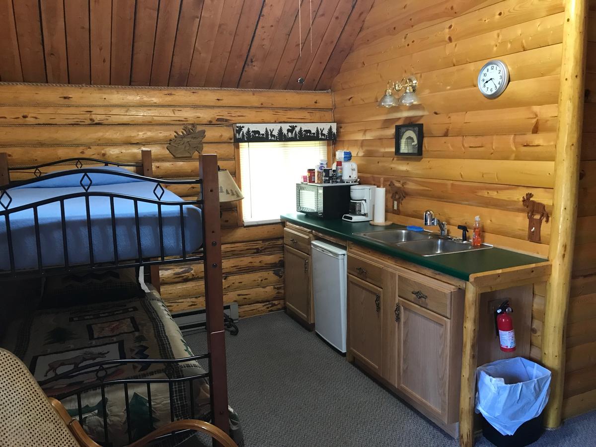 Foster's Alaska Cabins - thumb 11