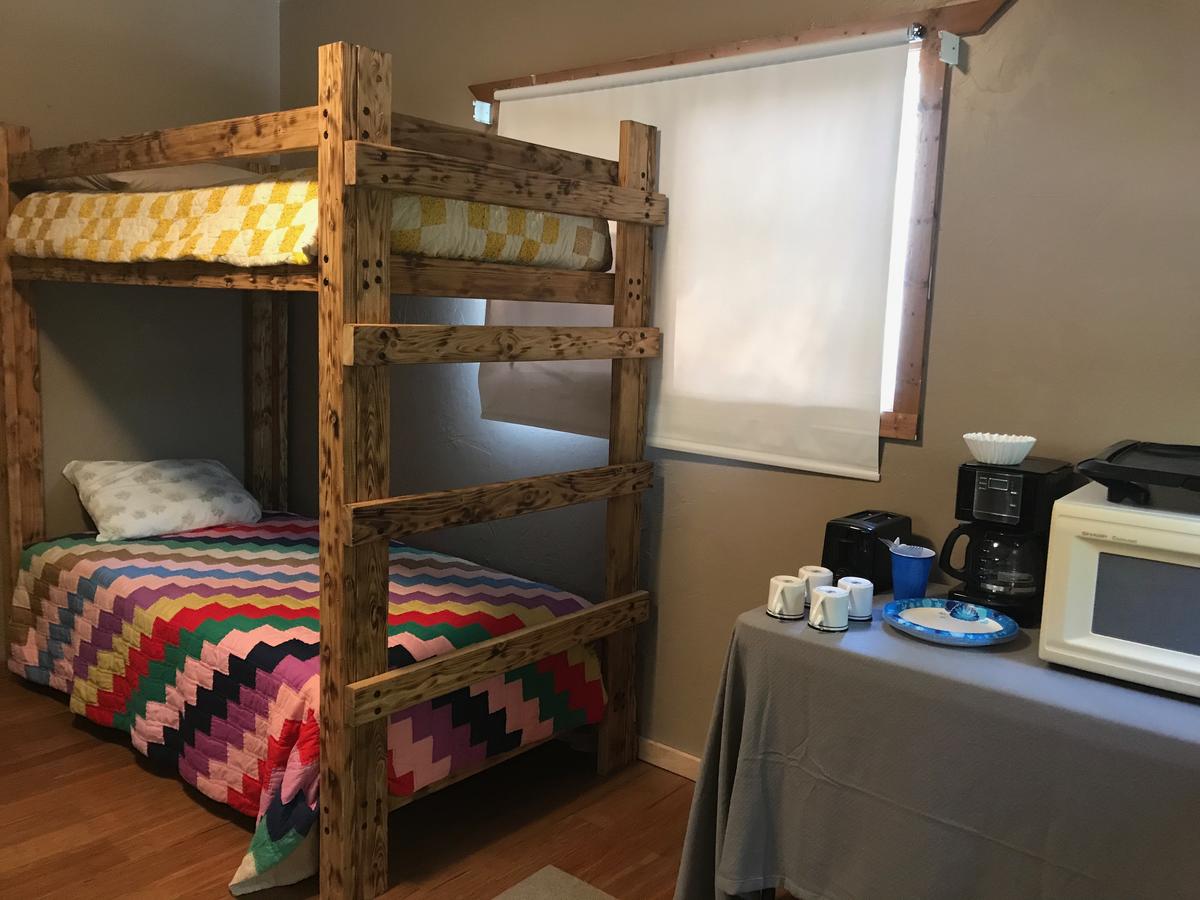 Foster's Alaska Cabins - thumb 6