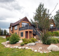 Three-Bedroom Pitkin Townhome - Accommodation Massachusetts