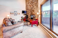 Booking Dillon Accommodation Massachusetts
