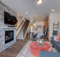 Downtown WP Luxury Villa 298 Near Resort - Roof Top Hot Tub With Free Activities Daily and Shuttle - Accommodation Massachusetts