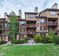 Ski-In Ski-Out Four-Bedroom Condo - Accommodation Massachusetts