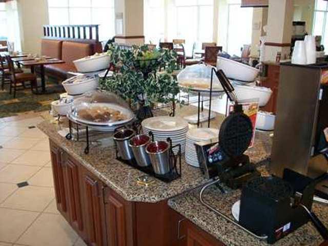 Hilton Garden Inn Dover - thumb 18