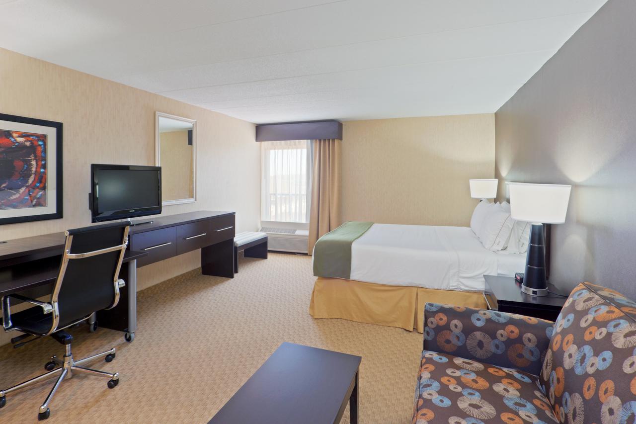Holiday Inn Express Hotel & Suites Dover - thumb 1